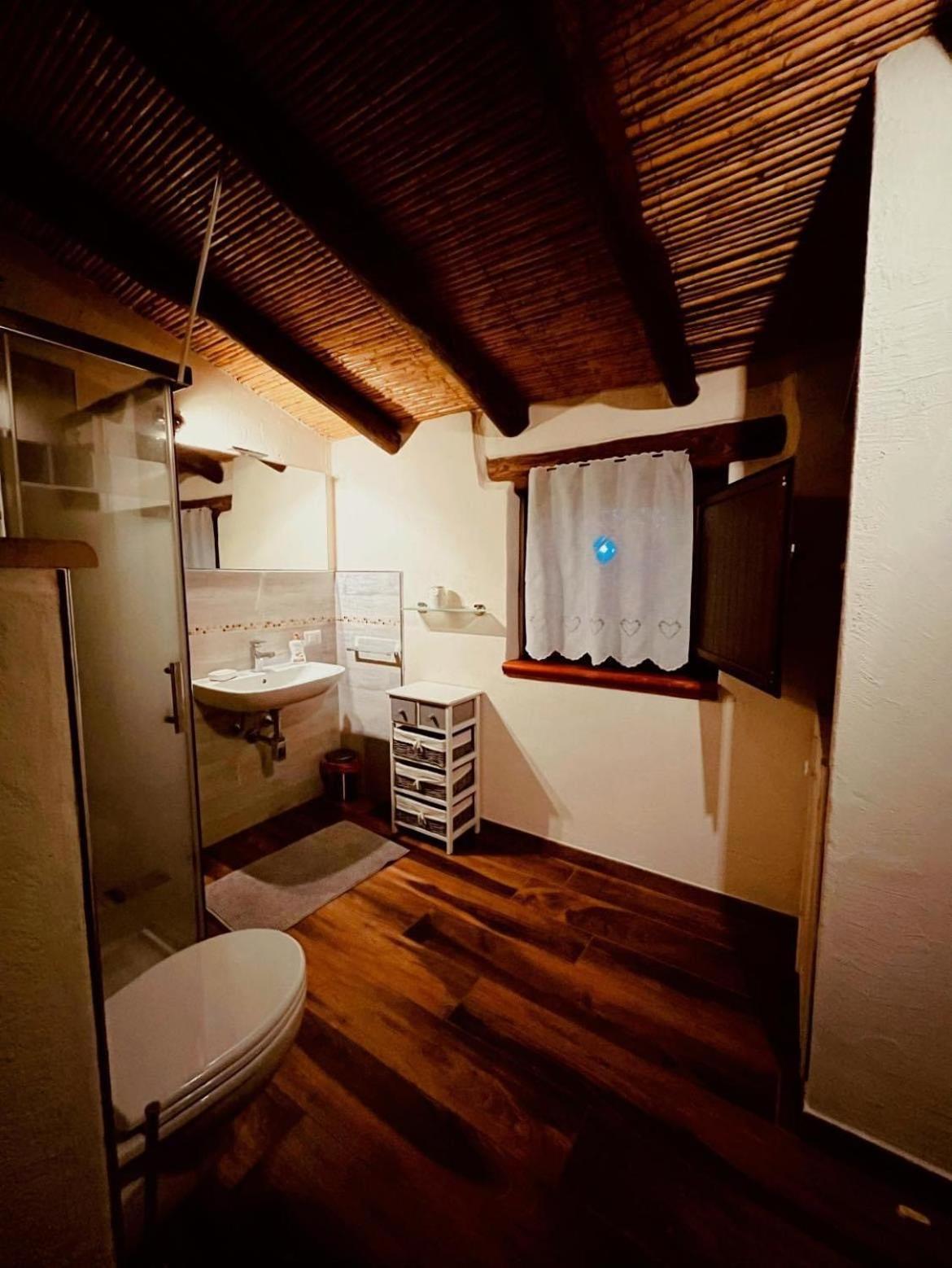 Ovostolai Cottage フォンニ エクステリア 写真